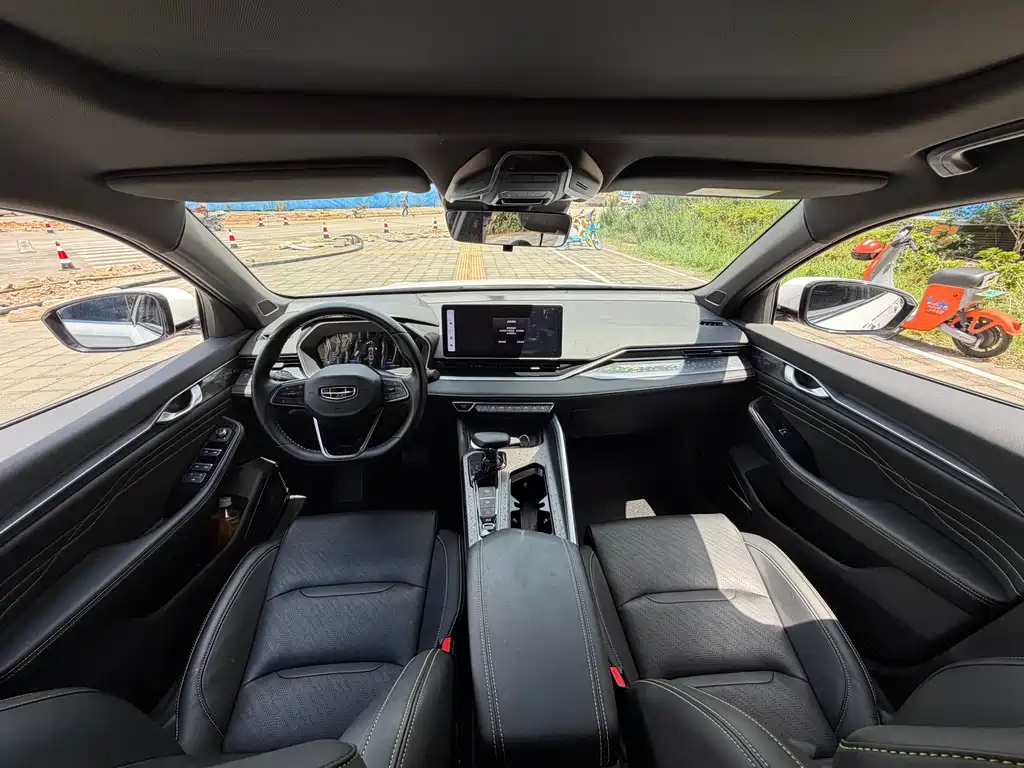 Geely Preface 2023 1.5TD