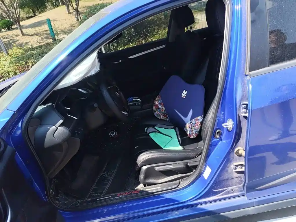 Honda Civic — миниатюра 18