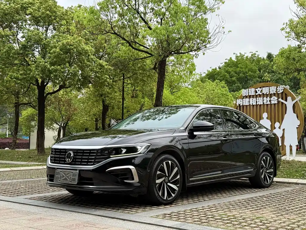 Volkswagen Passat 2021