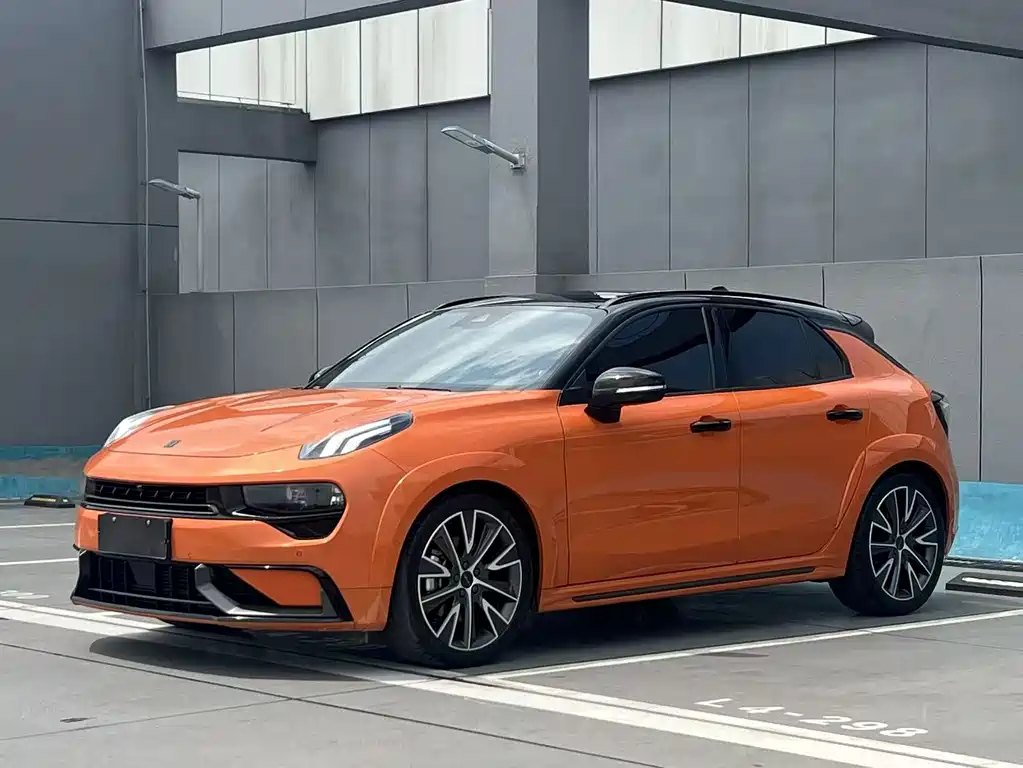 Lynk & Co 02 Hatchback 2021