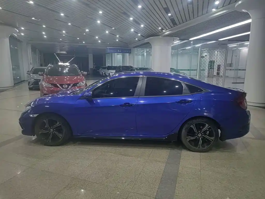Honda Civic — миниатюра 5