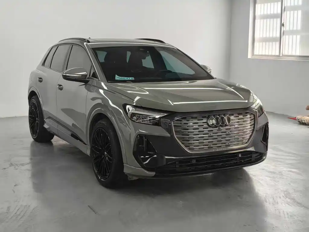 Audi Q4 e-tron 2024