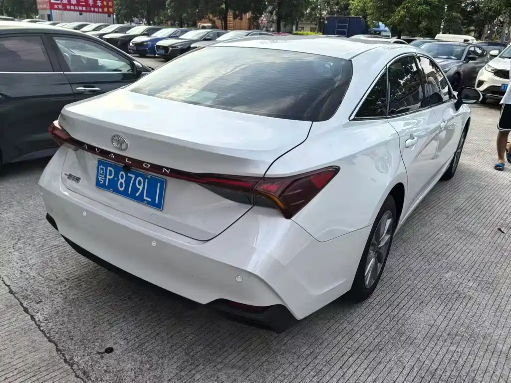 Toyota Avalon 2.0L Select Edition, фото 3