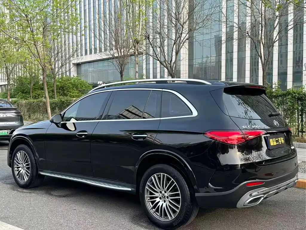 Mercedes-Benz GLC 2023 GLC 300 L 4MATIC 7 мест