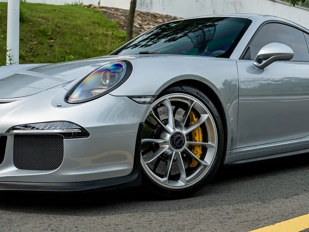 Porsche 911 2013 GT3 3.8L