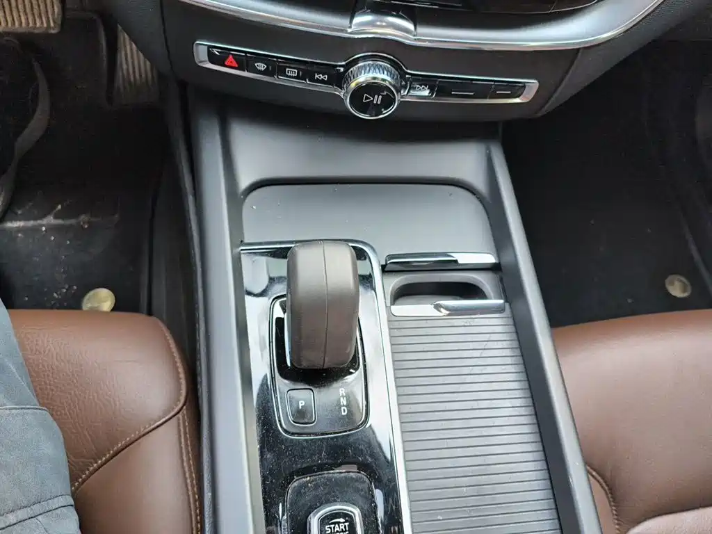 Volvo XC60 — миниатюра 15