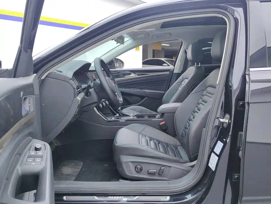 Volkswagen Passat 2020 330TSI Elite VI