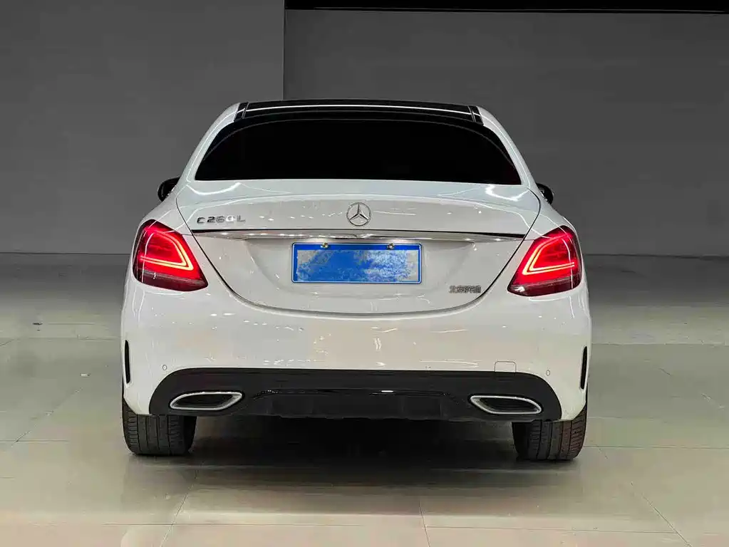 Mercedes-Benz C-Class — миниатюра 7