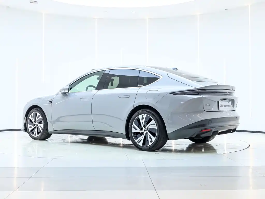 NIO NIO ET5