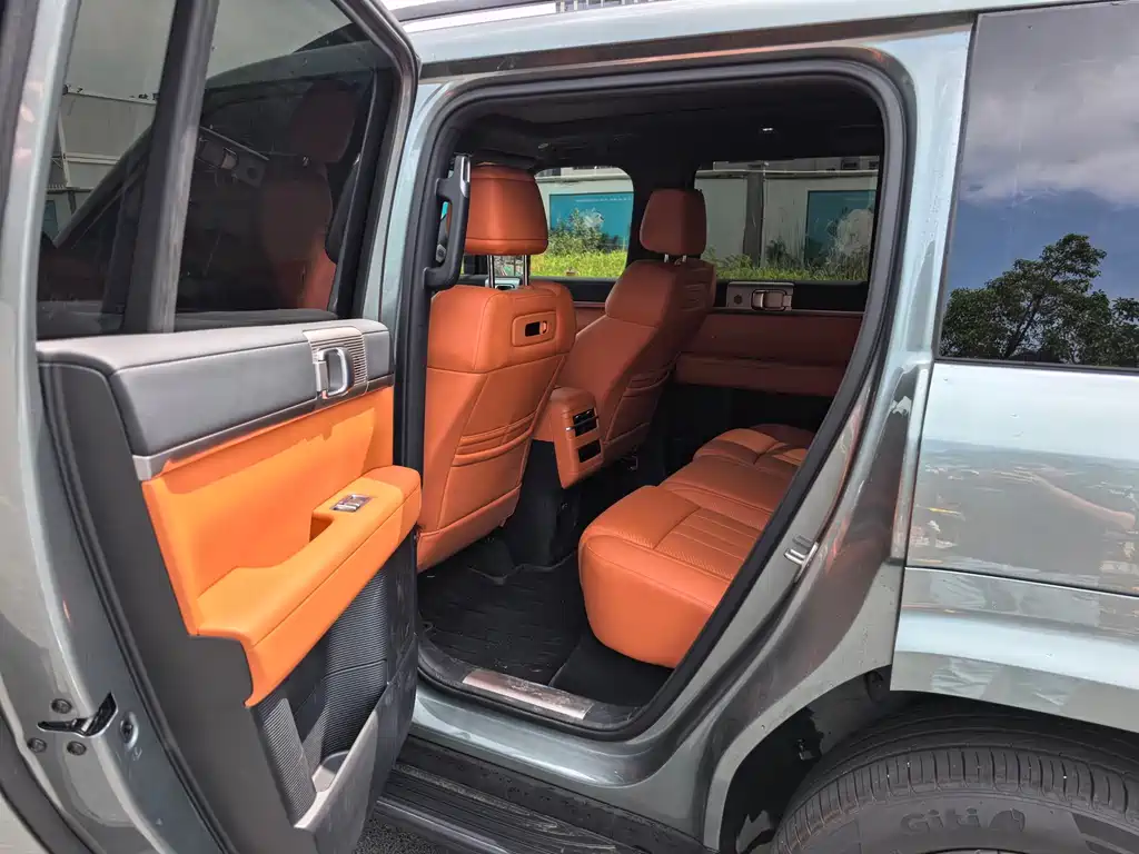 Fangchengbao Leopard 7 7 2025 190KM Ultra
