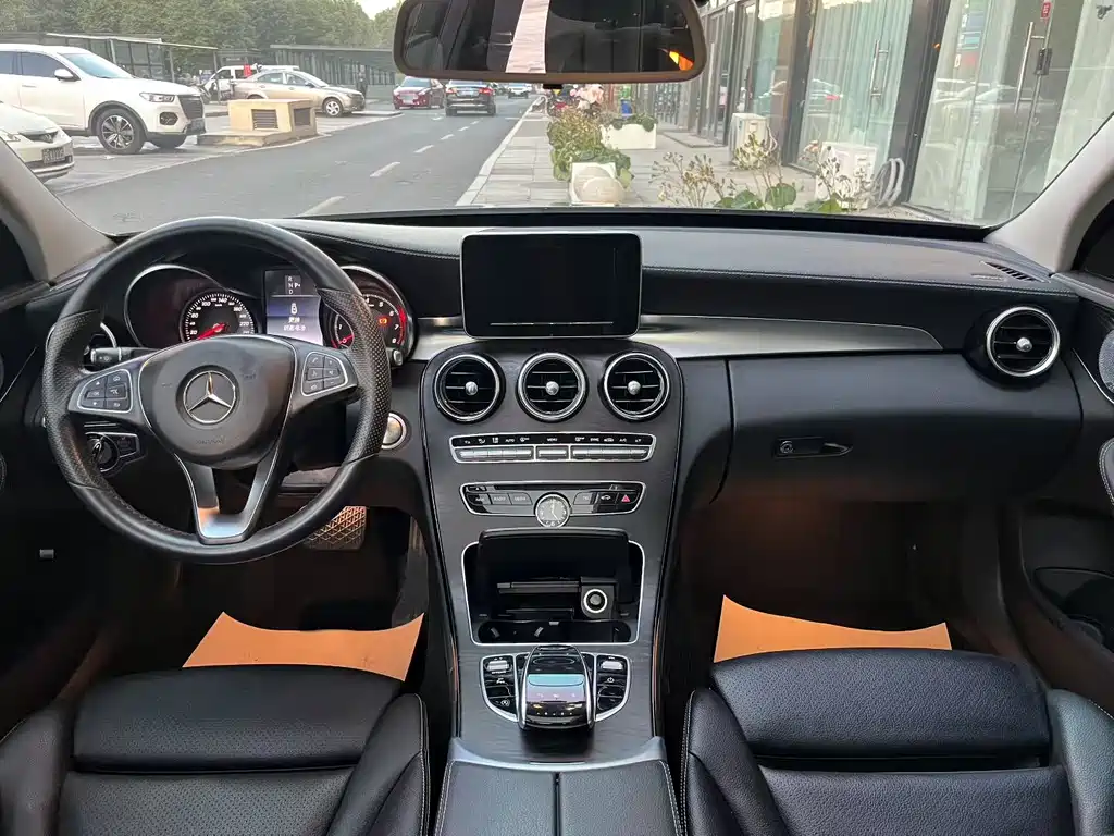 MERCEDES-BENZ C CLASS