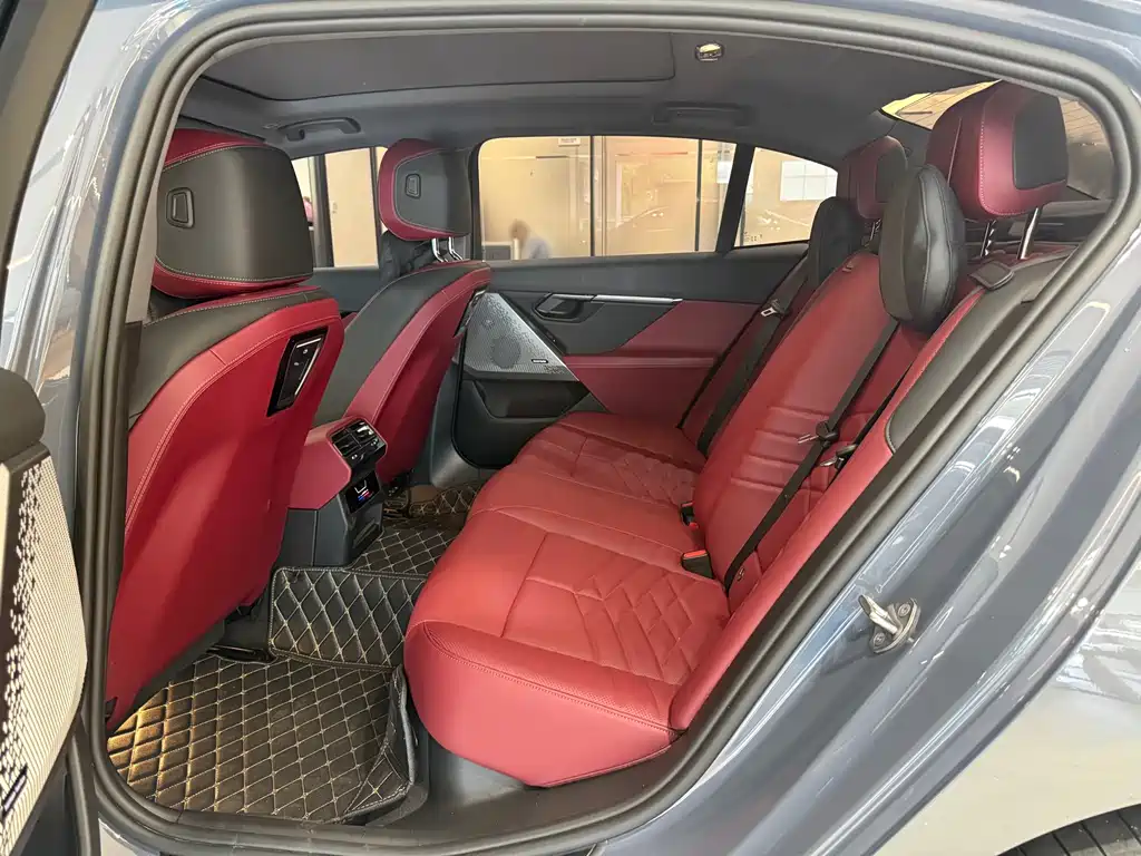 BMW i5 2024 eDrive 35L Premium M Sport