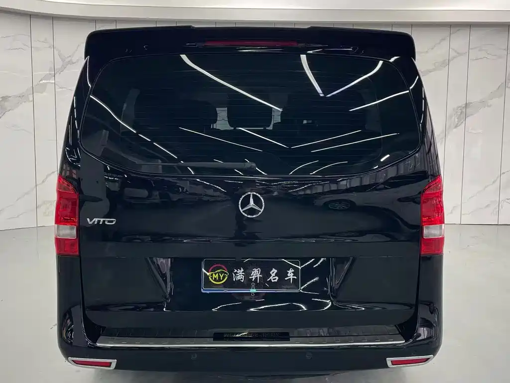 Mercedes-Benz Vito 2018 2.0T Elite 7 мест V