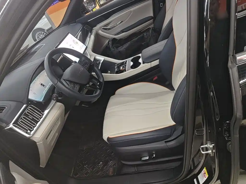 BYD PLUS New Energy — миниатюра 15