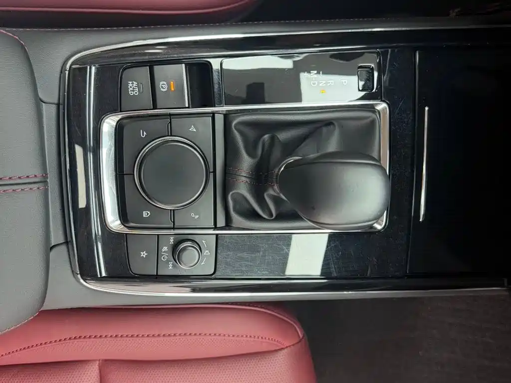 Заказать Mazda CX-30 2022 года за 2 233 526 ₽  из Китая