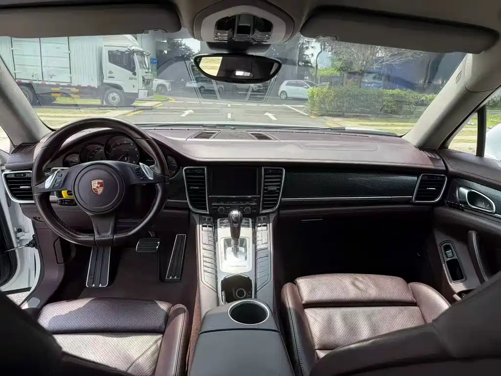 Porsche Panamera 2014 Panamera 4 3.0T
