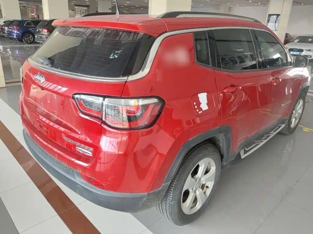 Jeep Compass — миниатюра 7