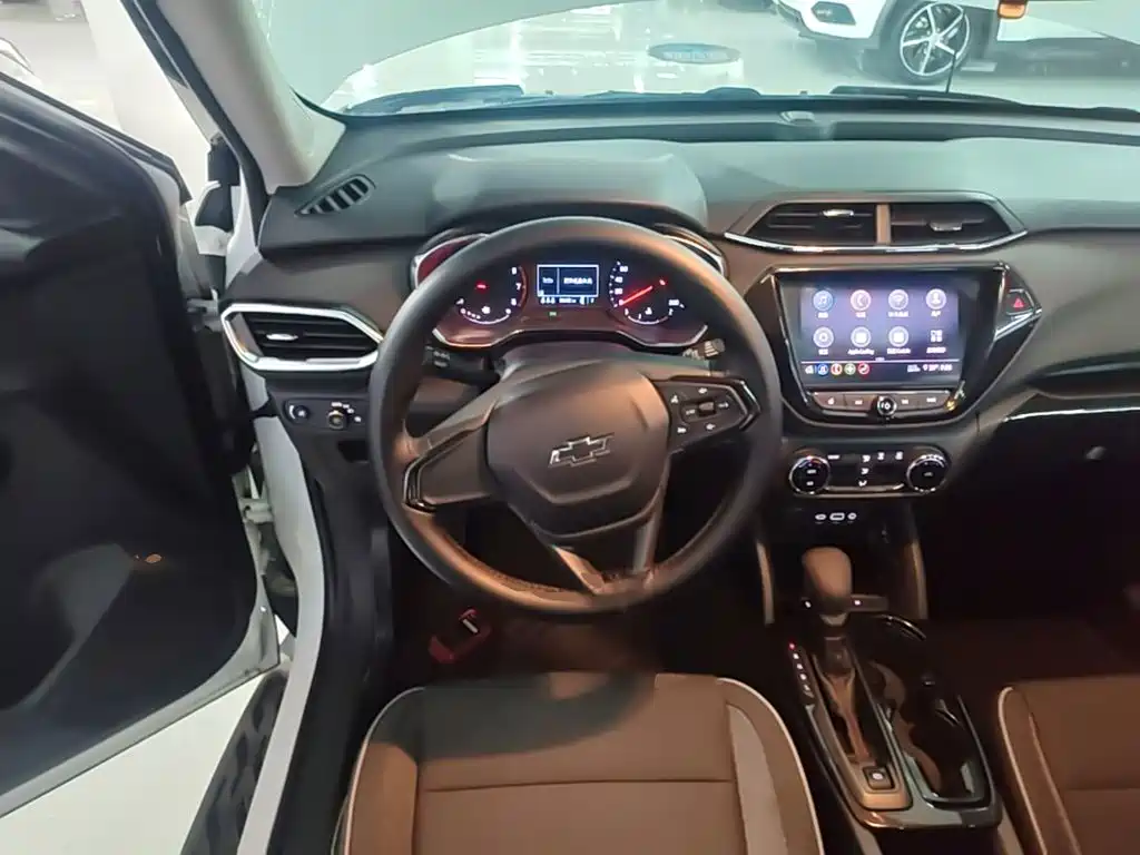 Chevrolet Tracker — миниатюра 11