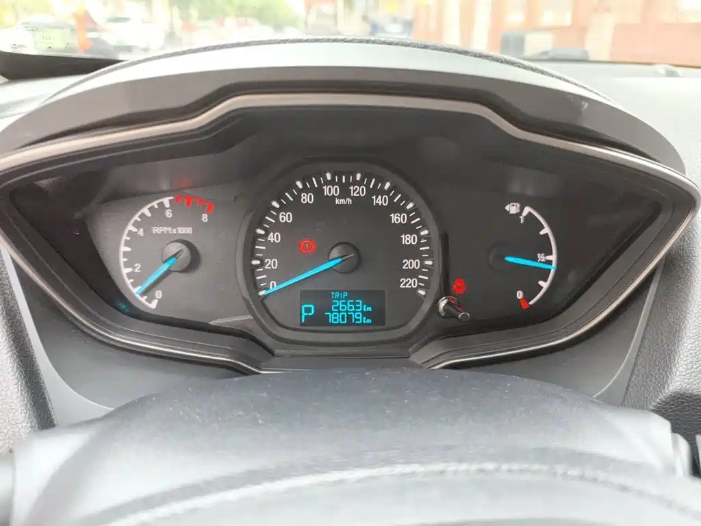 Ford Escort — миниатюра 7