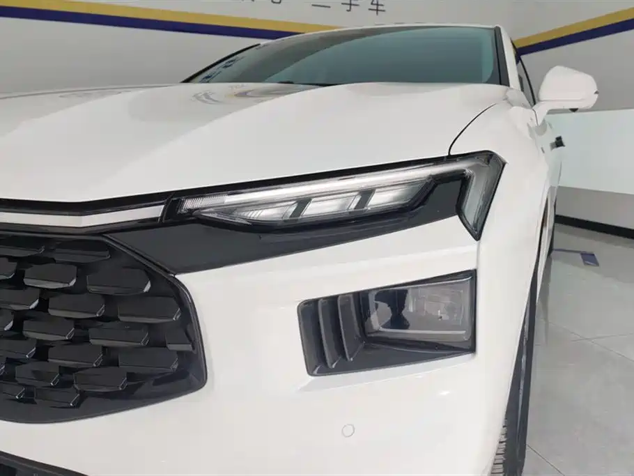 Ford Mondeo 2023 EcoBoost 180 Luxury