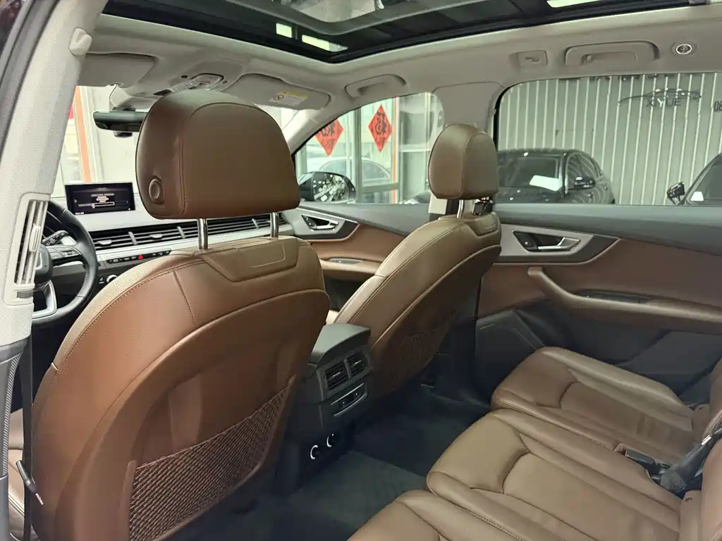 Audi Q7 — миниатюра 20