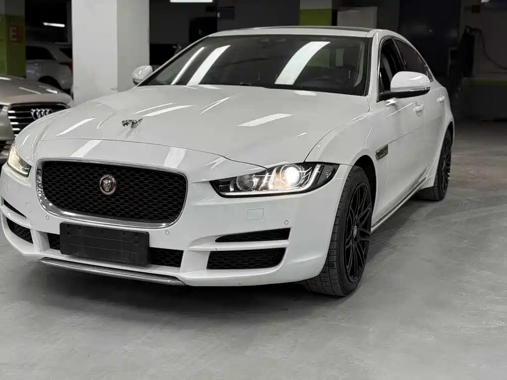 Jaguar XEL 2019