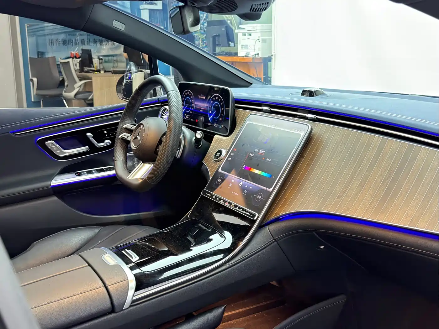 Mercedes-Benz EQE 2024 Черный из Китая, фото 4