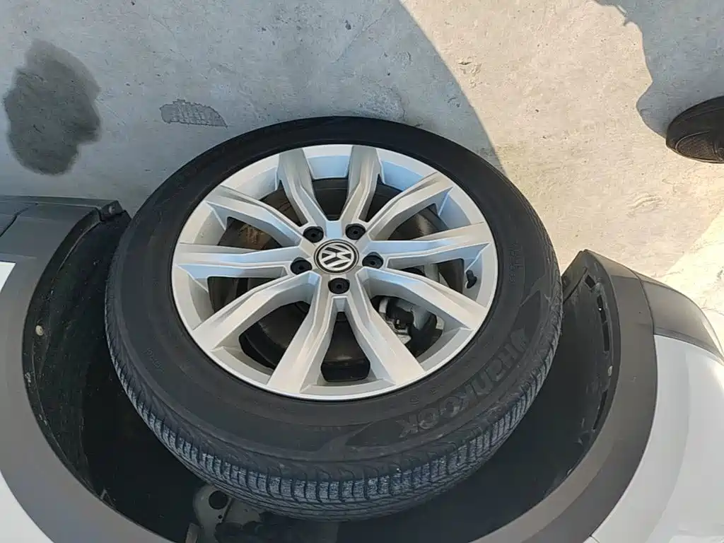 Volkswagen T-Roc — миниатюра 23