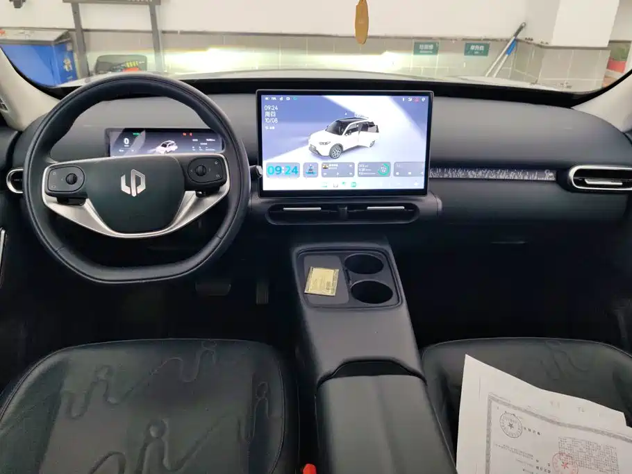Leapmotor Leapmotor A10 — миниатюра 12