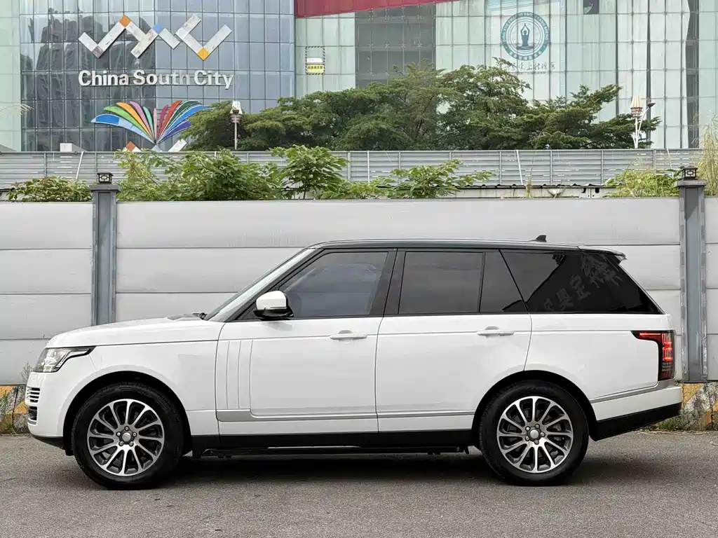 Land Rover Range Rover 2015 3.0 TDV6 Vogue