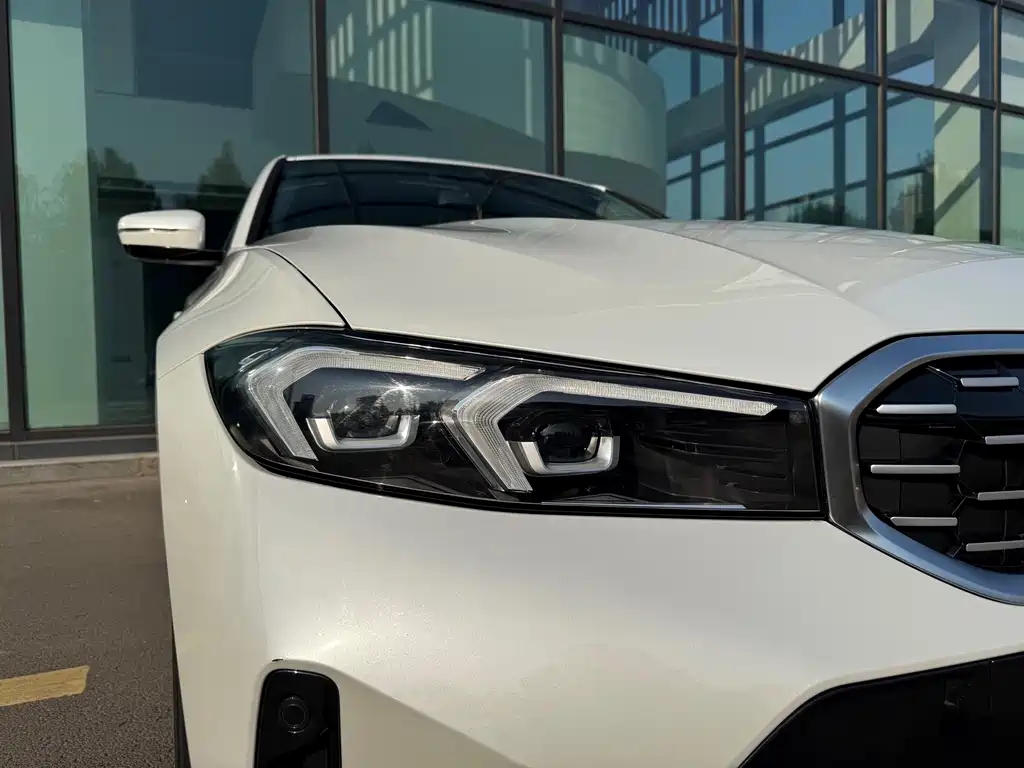 BMW 3 Series — миниатюра 4