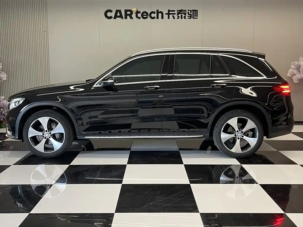 Mercedes-Benz GLC — миниатюра 8