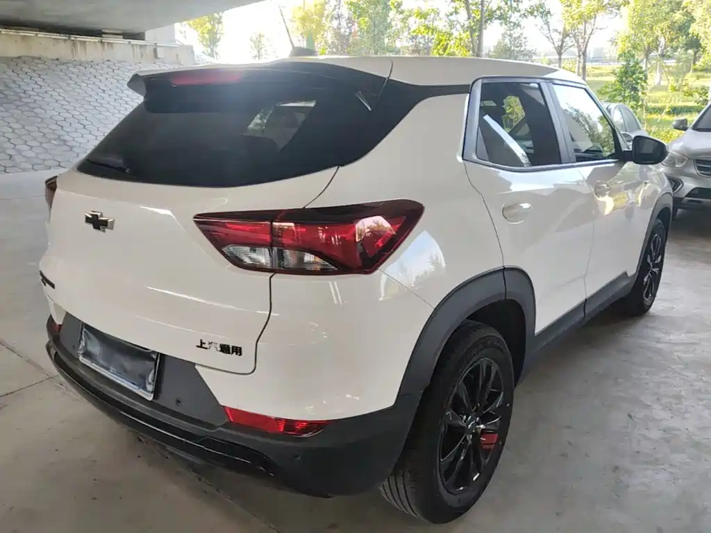 Chevrolet Tracker — миниатюра 7