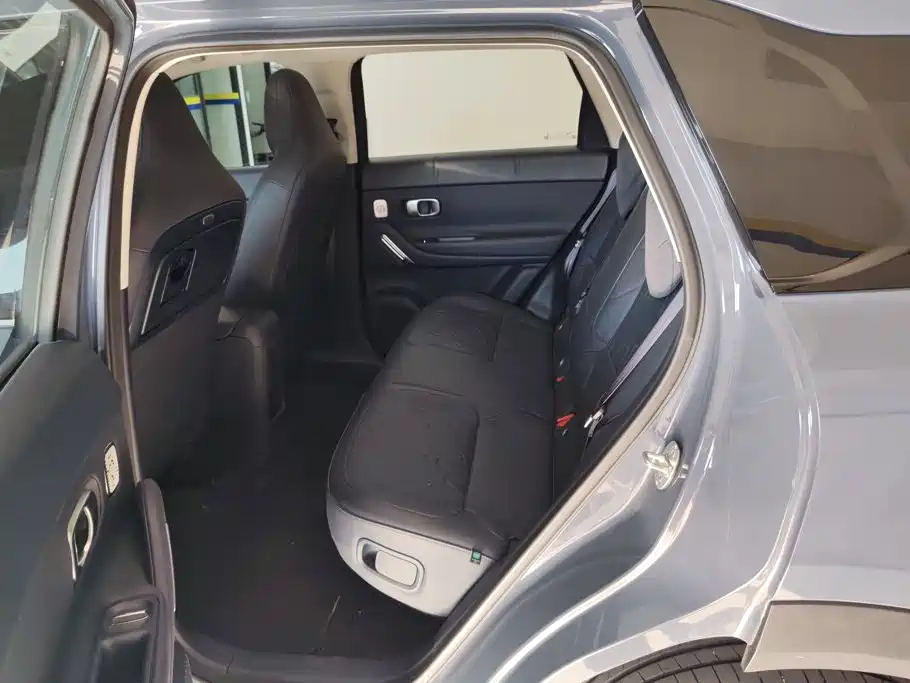 Leapmotor Leapmotor A10 — миниатюра 11