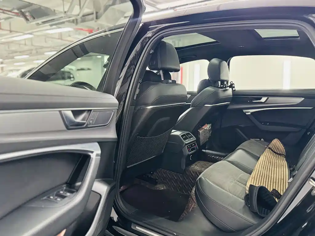 Audi A6L — миниатюра 10