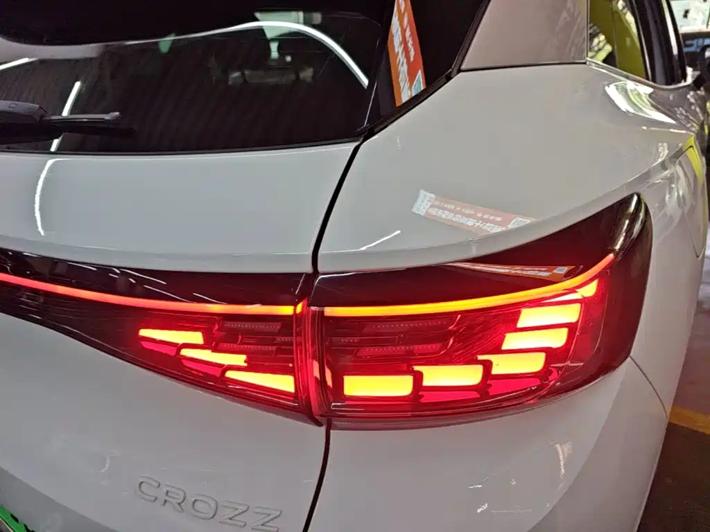 Volkswagen ID.4 Crozz — миниатюра 8