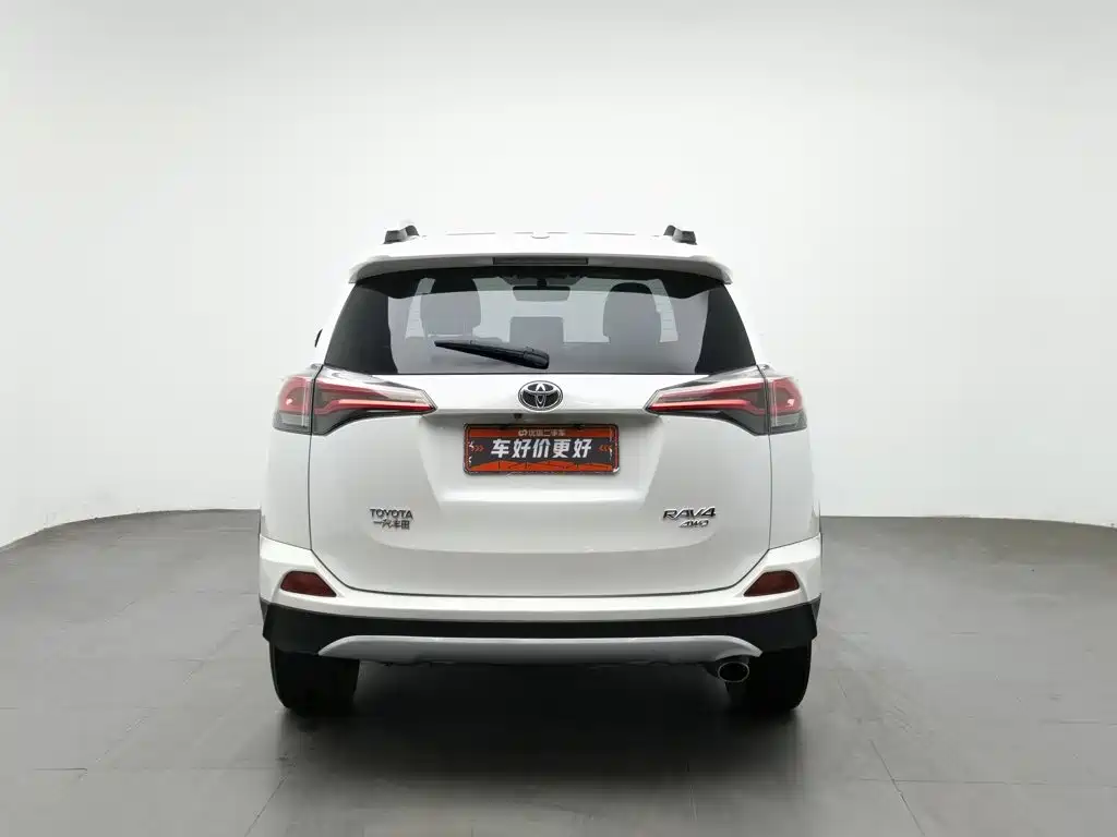 Toyota RAV4 — миниатюра 4