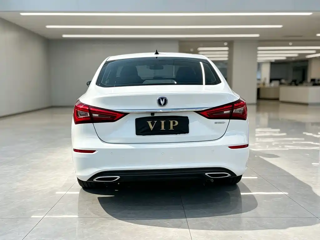Changan Eado — миниатюра 8