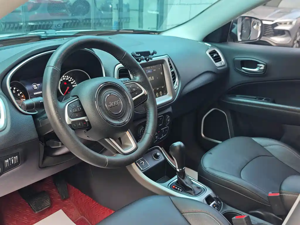 Jeep Compass 200T Auto Home Enjoy Edition, фото 12
