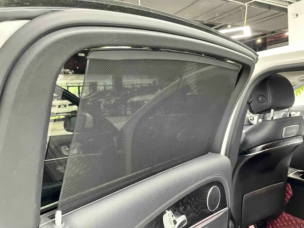 Mercedes-Benz E-Class — миниатюра 15