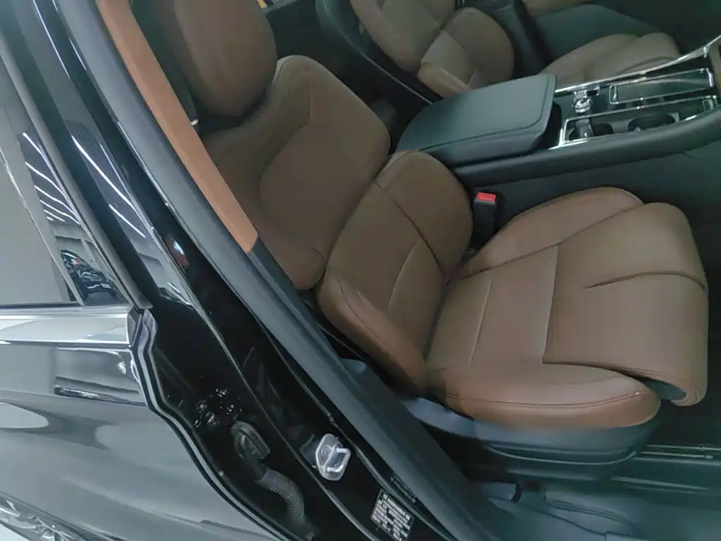 Lincoln Aviator — миниатюра 25