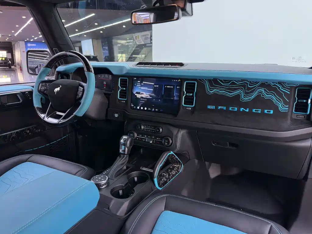 Ford Bronco — миниатюра 21