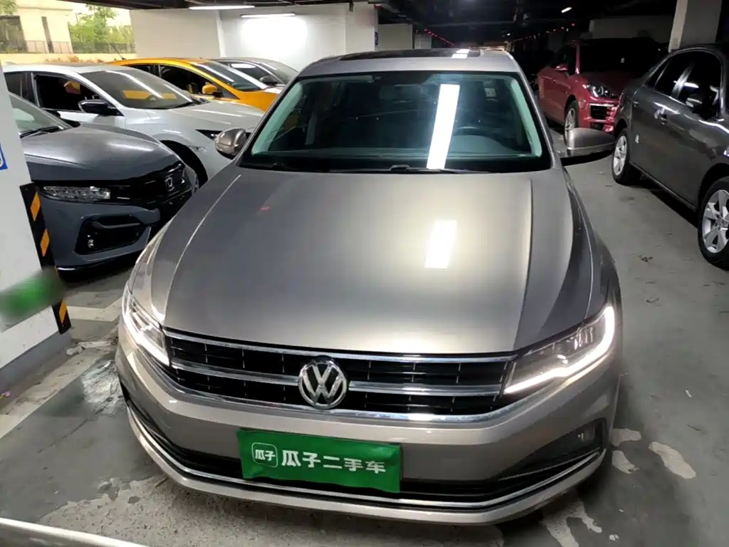 Volkswagen Bora — миниатюра 3