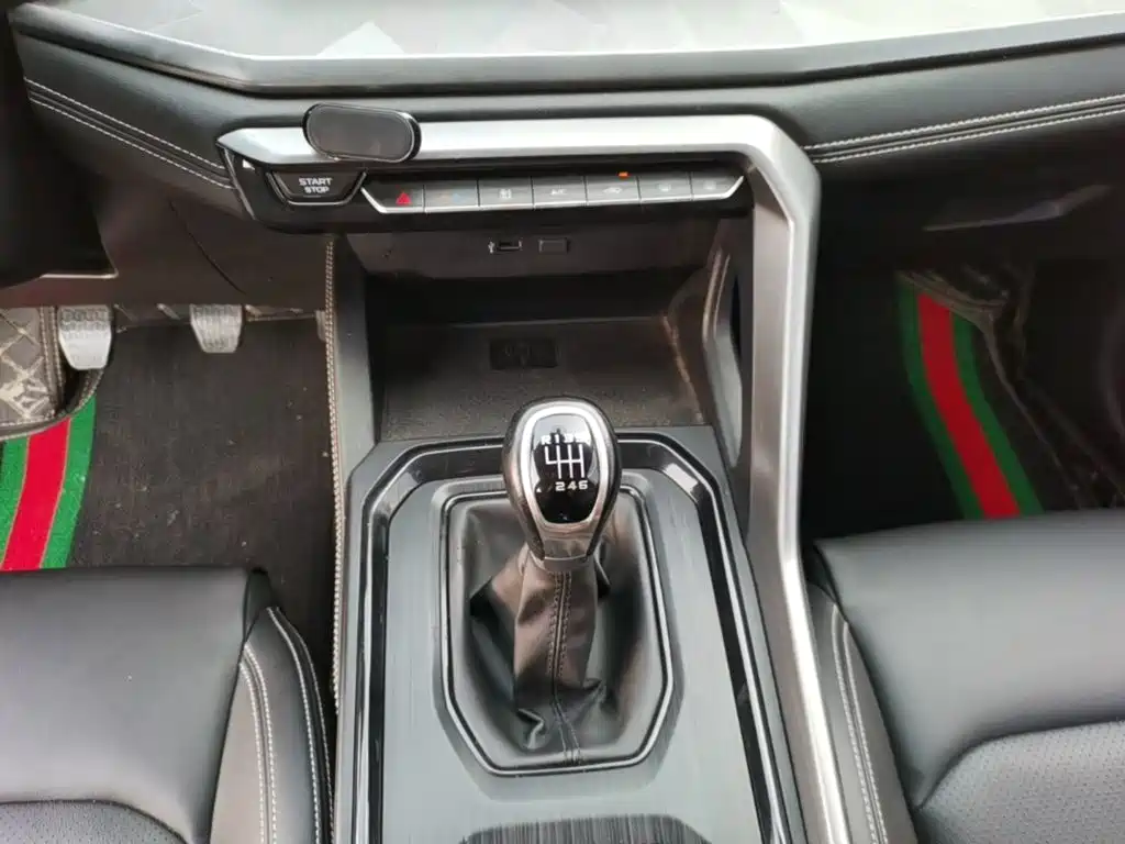 Geely Vision X6 — миниатюра 14