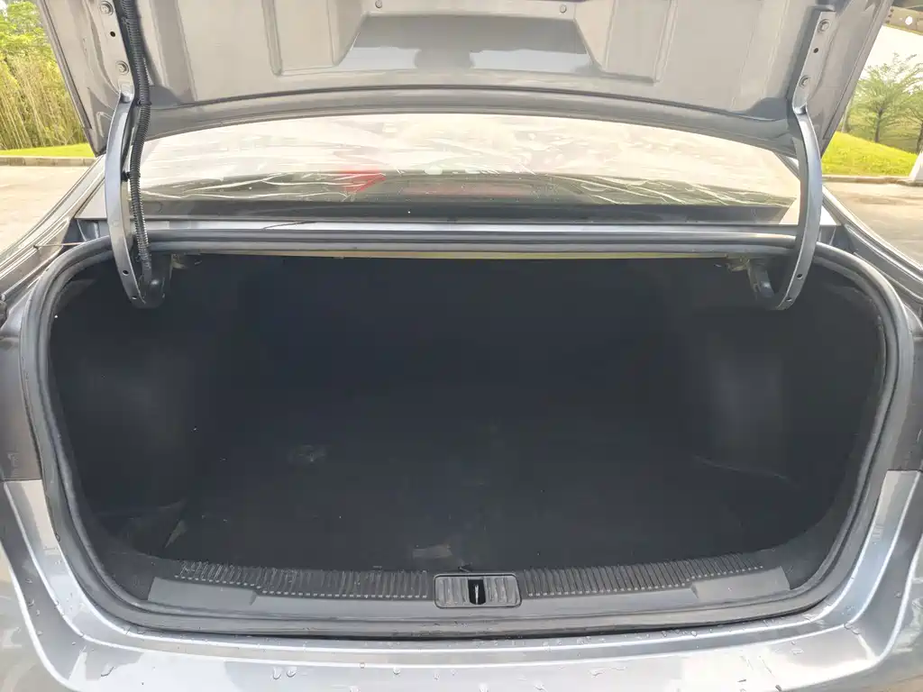 Roewe i5 — миниатюра 21