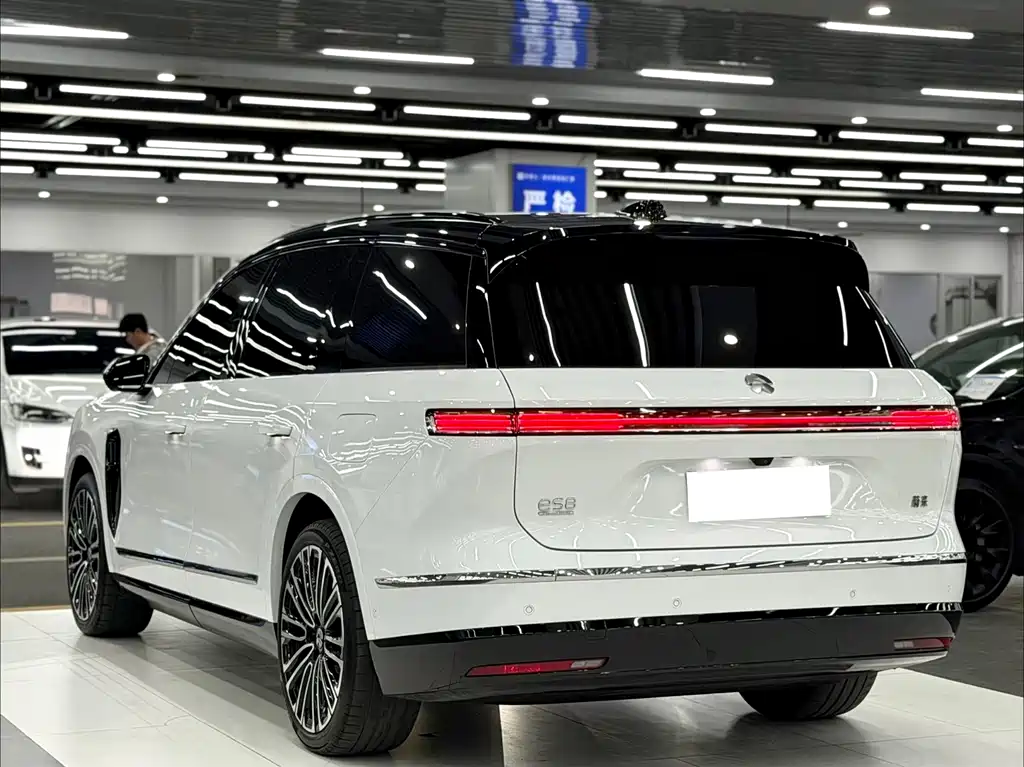 NIO ES8 — миниатюра 4