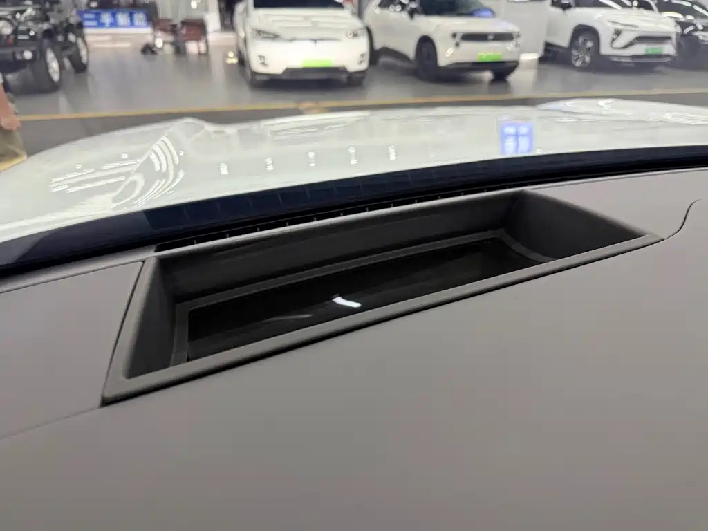 NIO ES8 — миниатюра 15