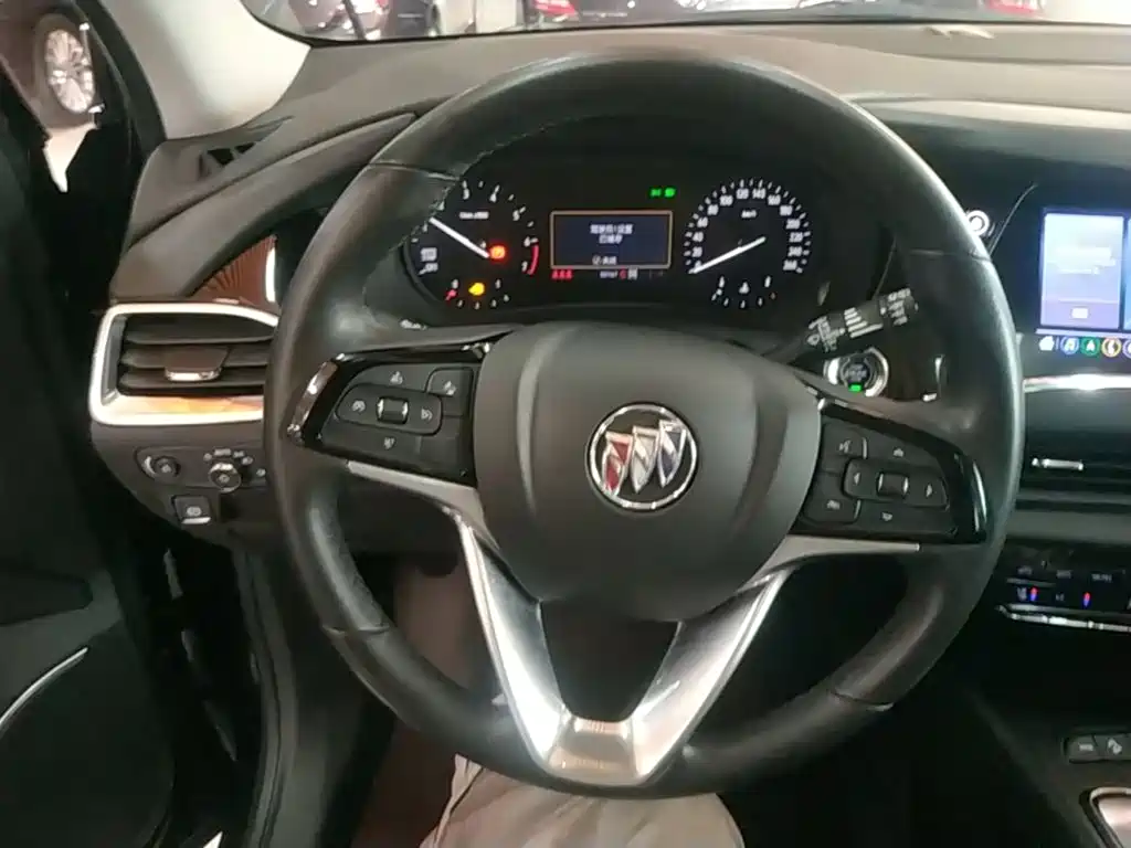 Buick Enclave — миниатюра 11