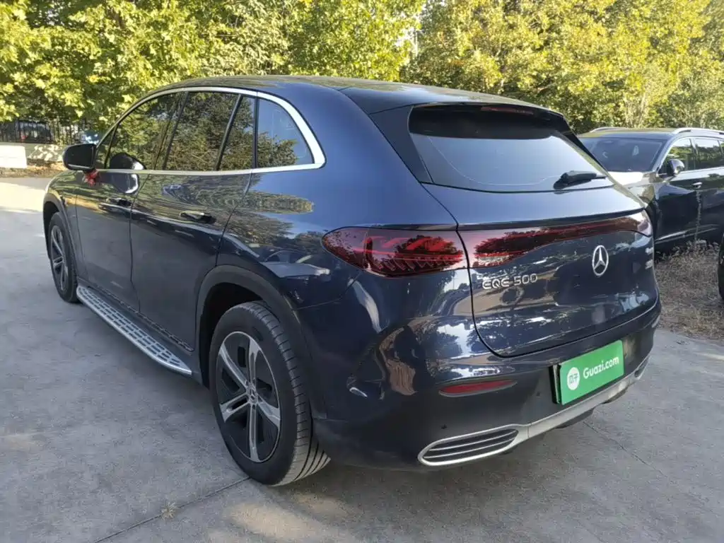 Mercedes-Benz EQE SUV — миниатюра 5