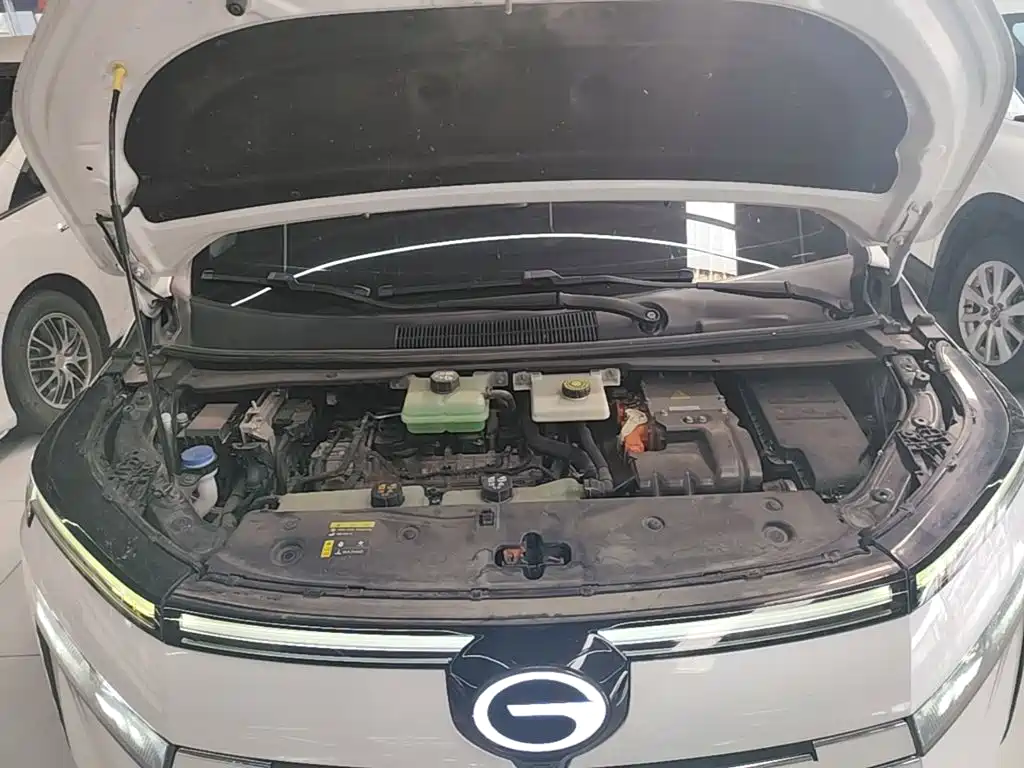 GAC Motor Trumpchi E8 PHEV — миниатюра 20